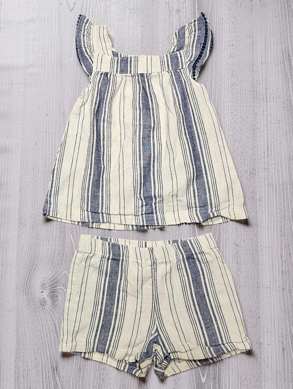 CARTER'S Blue & White Striped Tank and Shorts Set. Size 4T. Excellent Condition!